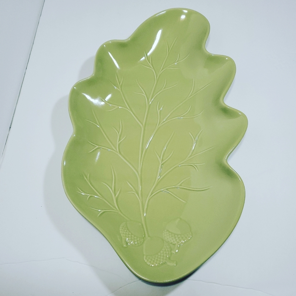 Pfaltzgraff Plymouth Acorn Serving Platter